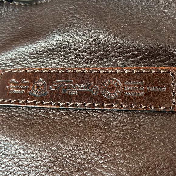 Like new condition Fossil chocolate brown leather shoulder bag - Picture 5 of 7